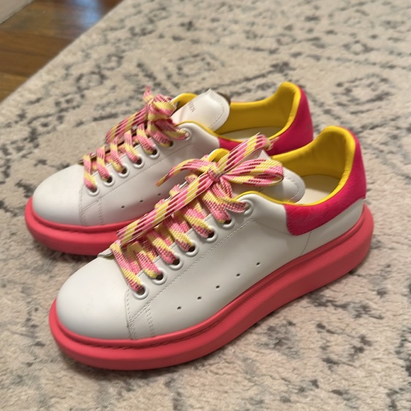 Alexander McQueen sneakers - Picture 3 of 8